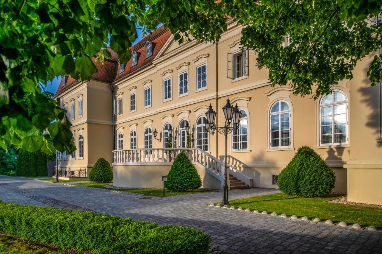 La Contessa Castle Hotel Сільвашварад Екстер'єр фото